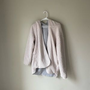 urban outfitters reversible sherpa jacket